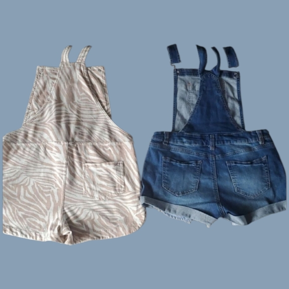 Zebra Print Cream and Blue Denim Overall Shorts. Size Medium. - Picture 5 of 9
